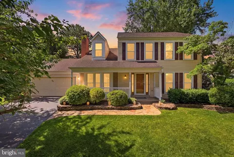 13603 Haverford Ct, Chantilly, VA 20151