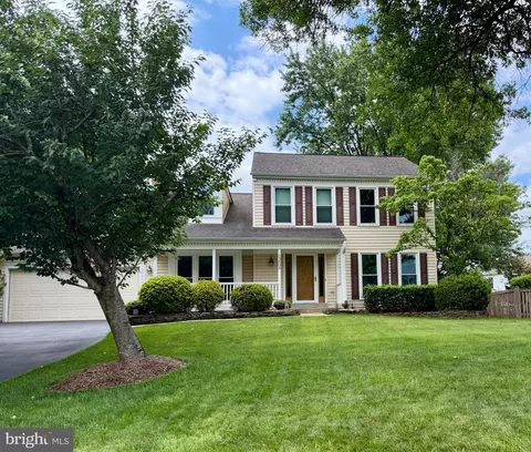 13603 Haverford Ct, Chantilly, VA 20151