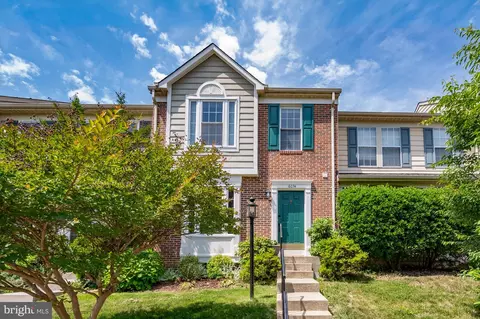 6074 Kestner Cir, Alexandria, VA 22315