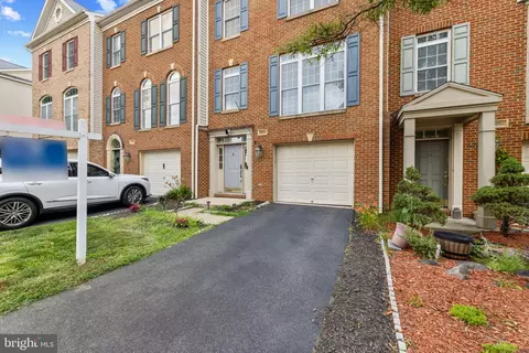 13554 Lavender Mist Ln, Centreville, VA 20120