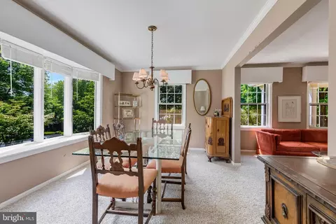 Dining - 1601 Mary Ellen Ct, Mclean, VA 22101 photo 2 of 2