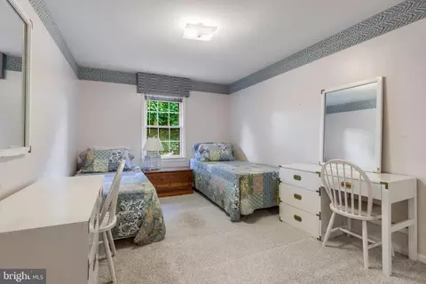 Bedroom - 1601 Mary Ellen Ct, Mclean, VA 22101 photo 4 of 4