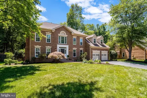 4305 Sheridans Point Ct, Alexandria, VA 22309