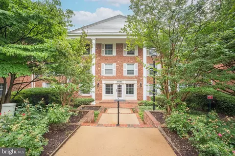 7621 Provincial Dr #211, Mclean, VA 22102