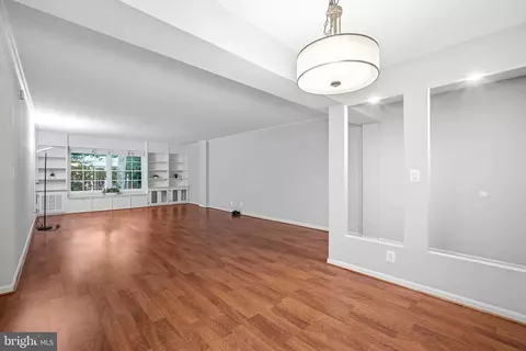 Living - 7621 Provincial Dr #211, Mclean, VA 22102 photo 8 of 10