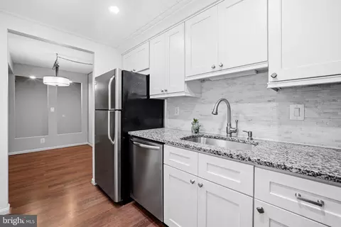Kitchen - 7621 Provincial Dr #211, Mclean, VA 22102 photo 1 of 3