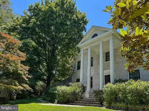 Exterior - 710 Live Oak Dr, Mclean, VA 22101 photo 21 of 21