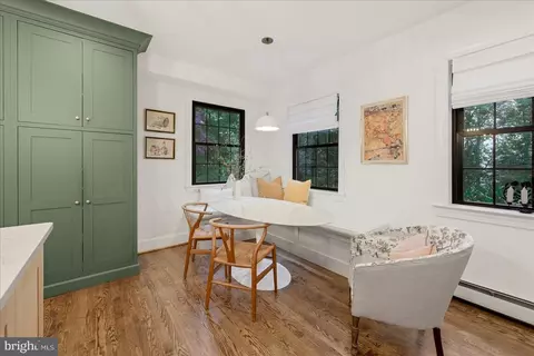 Dining - 710 Live Oak Dr, Mclean, VA 22101 photo 2 of 4
