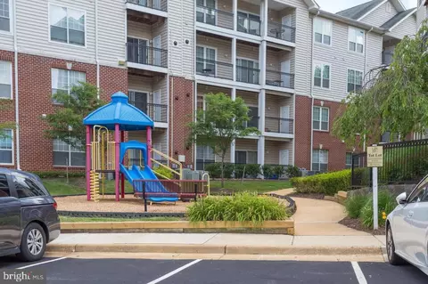 Exterior - 1571 Spring Gate Dr #6206, Mclean, VA 22102 photo 4 of 8