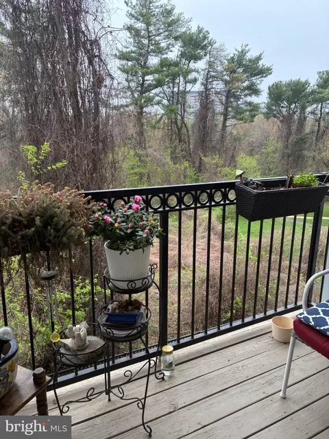 Exterior - 1571 Spring Gate Dr #6206, Mclean, VA 22102 photo 8 of 8