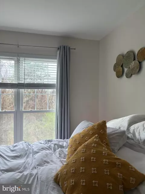 Bedroom - 1571 Spring Gate Dr #6206, Mclean, VA 22102 photo 2 of 4
