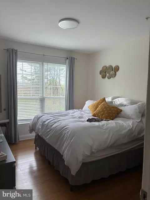 Bedroom - 1571 Spring Gate Dr #6206, Mclean, VA 22102 photo 4 of 4