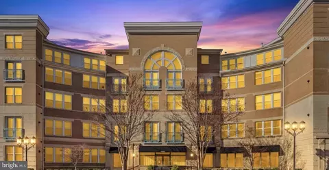 12000 Market St #283, Reston, VA 20190