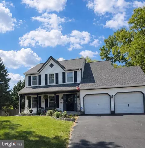 5835 Stone Ridge Dr, Centreville, VA 20120