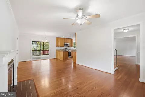 Living - 7216 Reservation Dr, Springfield, VA 22153 photo 5 of 10