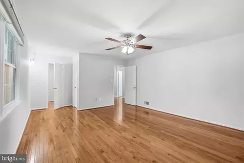Bedroom - 7216 Reservation Dr, Springfield, VA 22153 photo 1 of 7