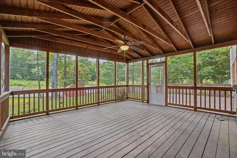 Exterior - 7216 Reservation Dr, Springfield, VA 22153 photo 3 of 6
