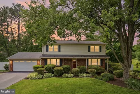 7216 Reservation Dr, Springfield, VA 22153
