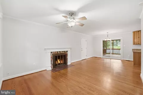 Living - 7216 Reservation Dr, Springfield, VA 22153 photo 8 of 10