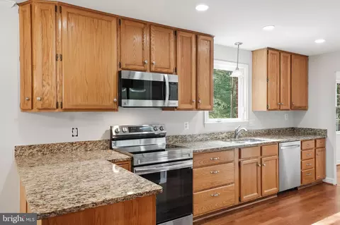 Kitchen - 7216 Reservation Dr, Springfield, VA 22153 photo 3 of 3
