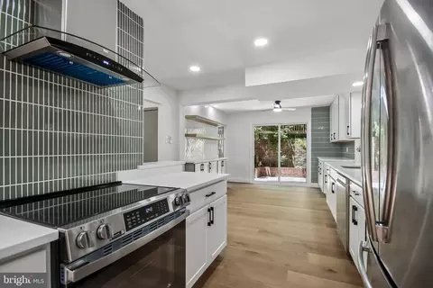Kitchen - 2121 Cabots Point Ln, Reston, VA 20191 photo 1 of 1