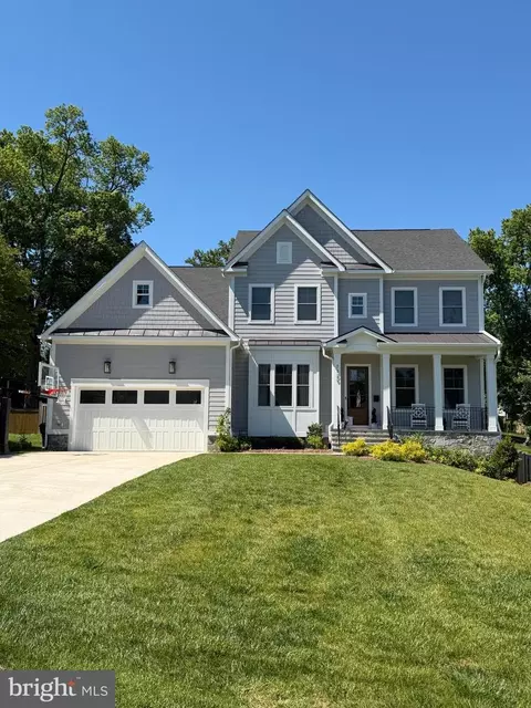 7309 Redd Rd, Falls Church, VA 22043