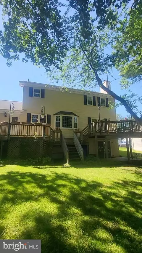 10142 Marshall Pond Rd, Burke, VA 22015