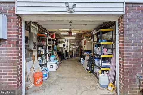 Other - 6705 New Hope Dr, Springfield, VA 22151 photo 23 of 24