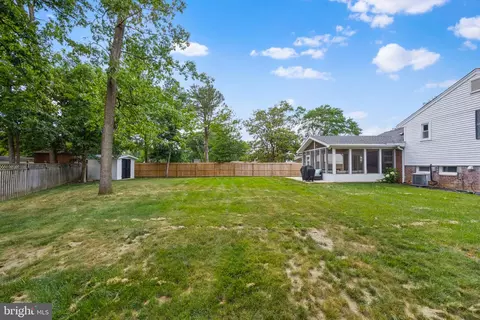 Exterior - 6705 New Hope Dr, Springfield, VA 22151 photo 15 of 16