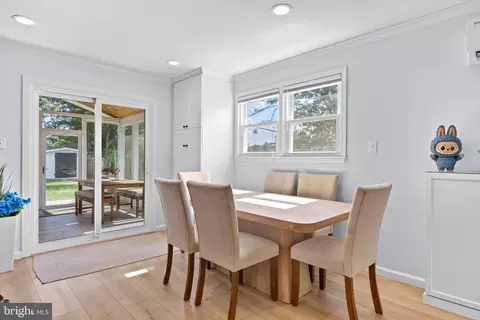 Dining - 6705 New Hope Dr, Springfield, VA 22151 photo 1 of 3