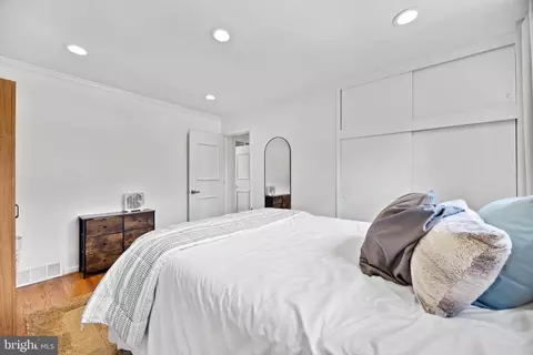 Bedroom - 6705 New Hope Dr, Springfield, VA 22151 photo 7 of 7