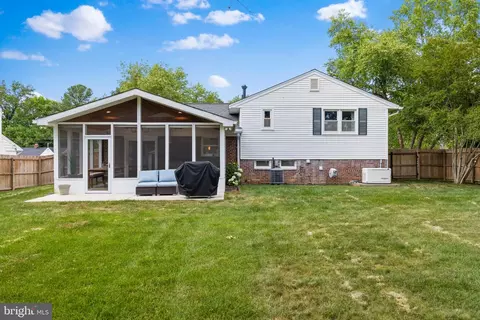 Exterior - 6705 New Hope Dr, Springfield, VA 22151 photo 14 of 16