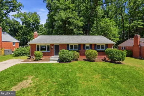 Exterior - 5609 Sedgwick Ln, Springfield, VA 22151 photo 2 of 9