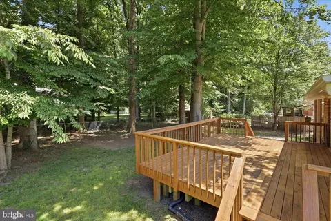 Exterior - 5609 Sedgwick Ln, Springfield, VA 22151 photo 5 of 9