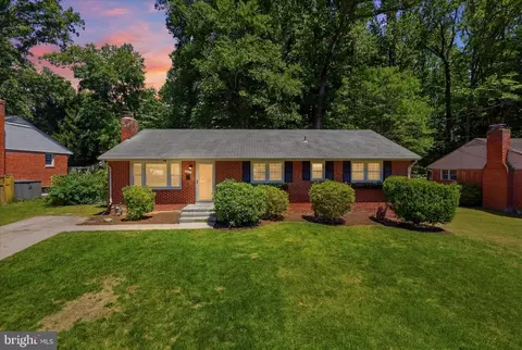 5609 Sedgwick Ln, Springfield, VA 22151