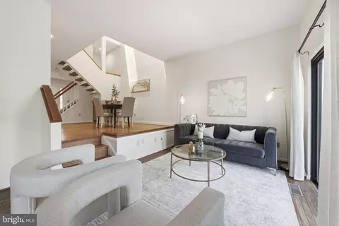 Living - 11124 Glade Dr, Reston, VA 20191 photo 2 of 6