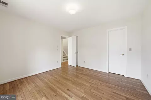 Bedroom - 11124 Glade Dr, Reston, VA 20191 photo 4 of 5