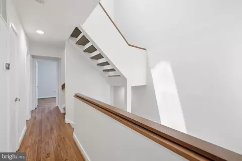 Entry Way - 11124 Glade Dr, Reston, VA 20191 photo 2 of 2