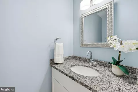 Bath - 11124 Glade Dr, Reston, VA 20191 photo 1 of 3