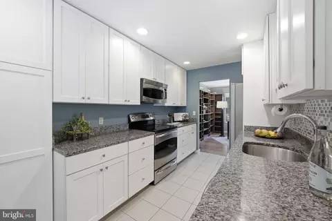 Kitchen - 11124 Glade Dr, Reston, VA 20191 photo 1 of 3