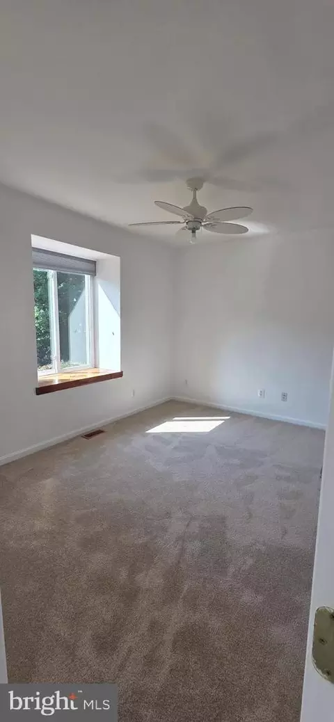 Other - 6022 Forrest Hollow Ln, Springfield, VA 22152 photo 8 of 20