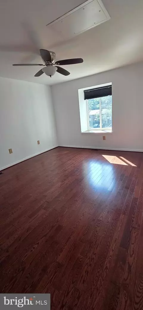 Other - 6022 Forrest Hollow Ln, Springfield, VA 22152 photo 10 of 20