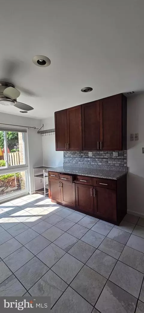 Other - 6022 Forrest Hollow Ln, Springfield, VA 22152 photo 4 of 20