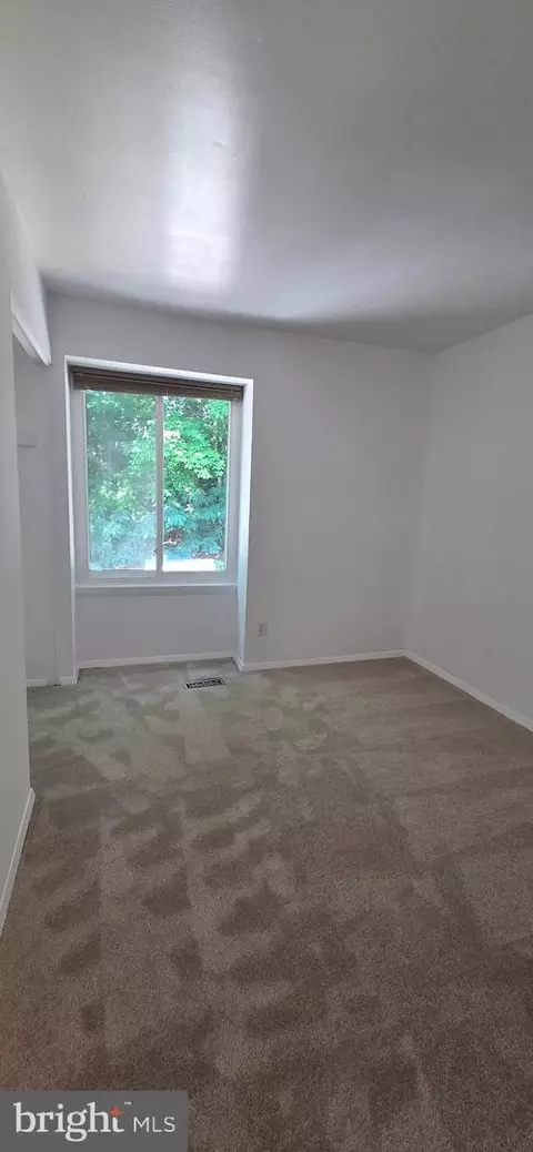 Other - 6022 Forrest Hollow Ln, Springfield, VA 22152 photo 9 of 20