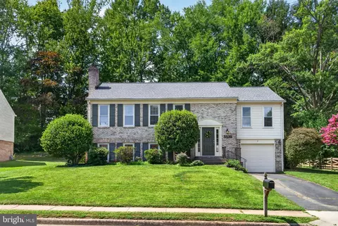 5539 Shooters Hill Ln, Fairfax, VA 22032