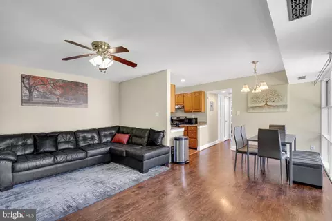 4943 Americana Dr #D-102, Annandale, VA 22003