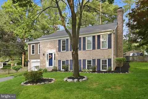 10903 Middlegate Dr, Fairfax, VA 22032