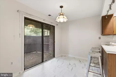 Dining - 2043 Wethersfield Ct, Reston, VA 20191 photo 1 of 1