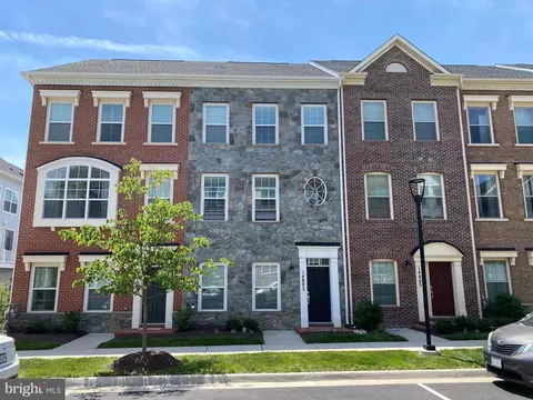 14803 Retreat Blvd, Chantilly, VA 20151