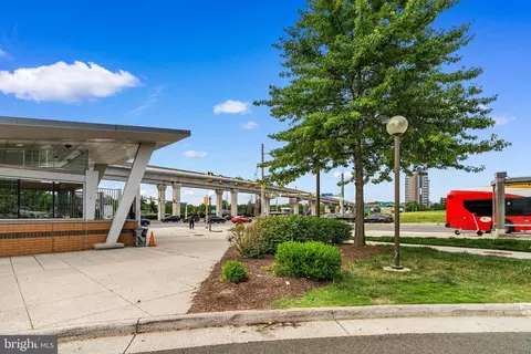 Exterior - 7721 Tremayne Pl #204, Mclean, VA 22102 photo 11 of 11